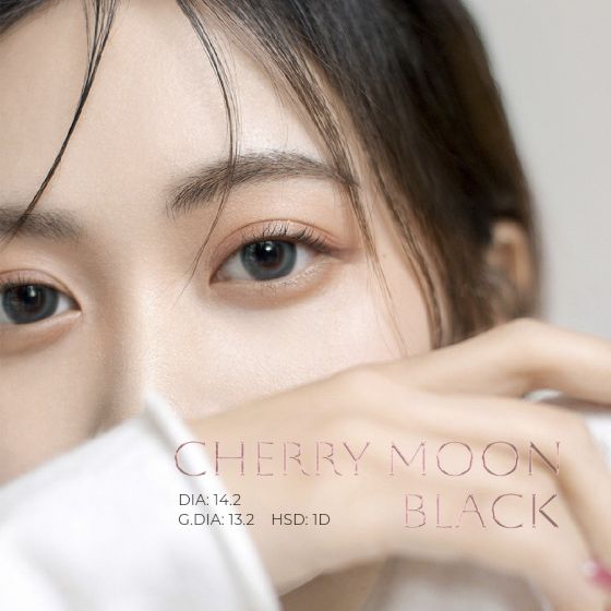 Chery Moon Black Conact Lens