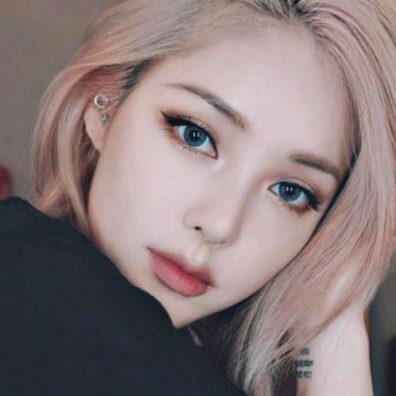 Navi Blue Contact Lens