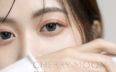 Chery Moon Black Conact Lens